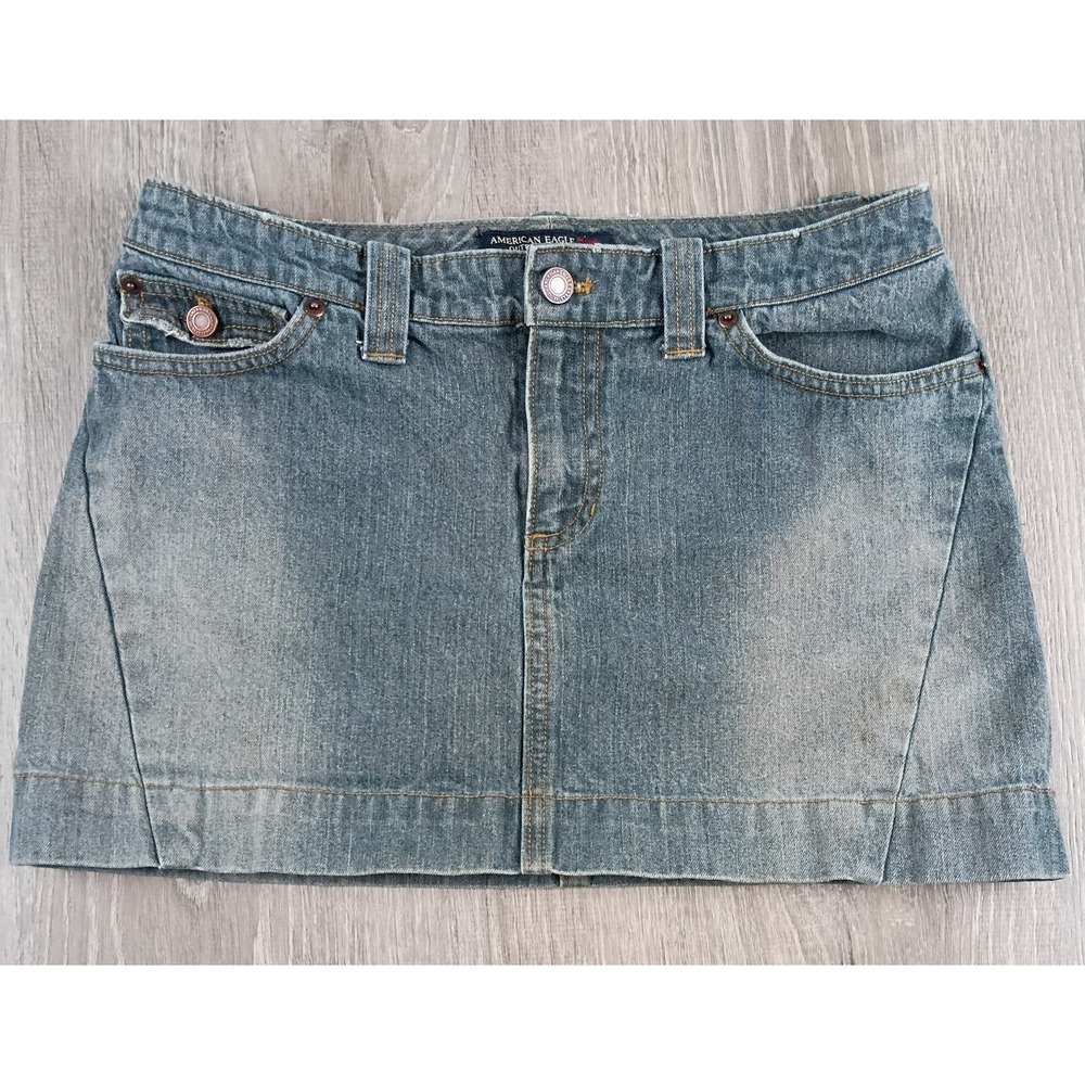 American Eagle Y2K Low Rise Denim Mini Skirt Size 4 Faded Wash Buckle Back 2000*